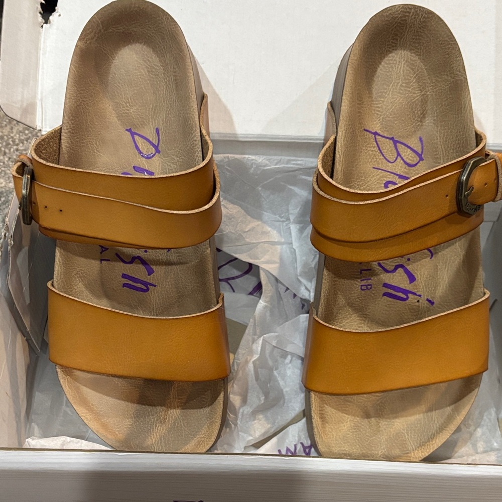 Women's Tan Sandals